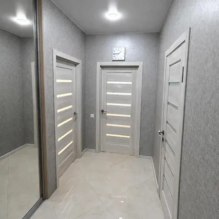 45 Pearl 1-bedrooms Sea View 13th Floor * Odessa